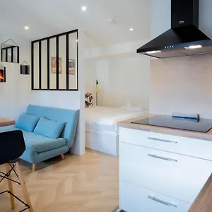 Mystery Emplacement 1er Appartement